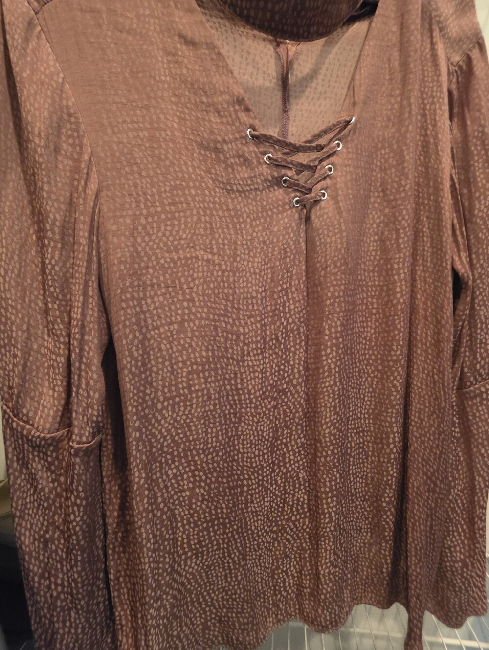 Women's Long Sleeve Lace-Up Blush